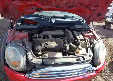 2010 Mini Cooper z USA, uszkodzony, nr VIN WMWMF3C56AT222133